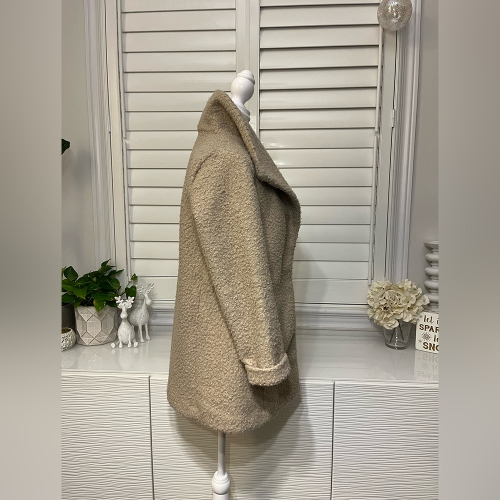 Loft Jacket - Picture 6 of 7